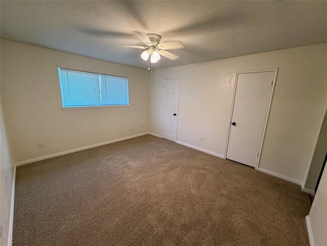 Building Photo - 8707 Sherrywood Dr