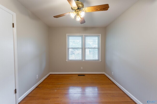 Building Photo - 425 Arthur St NW