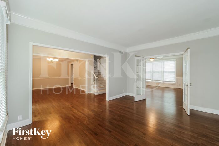 Building Photo - 8533 N Overland Dr