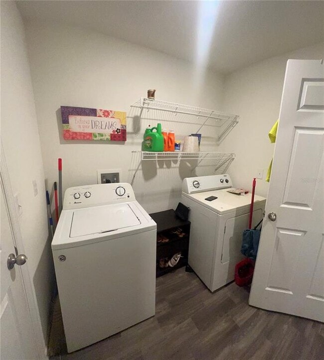 Building Photo - 1922 Escambia Ln