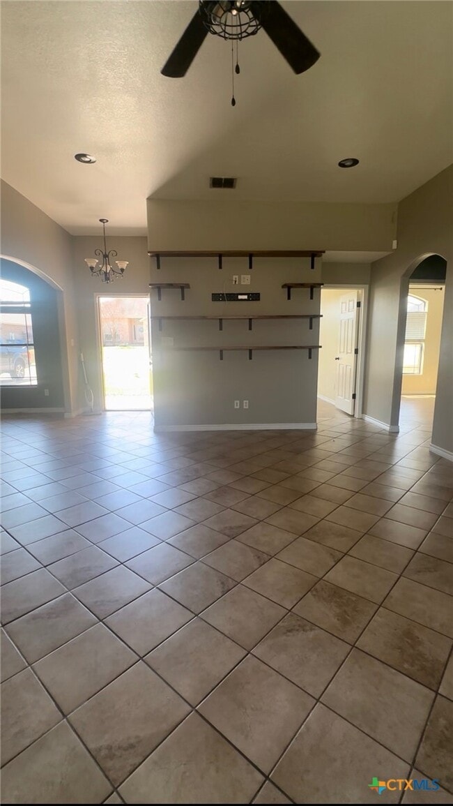 Building Photo - 2227 Sun Chase Blvd