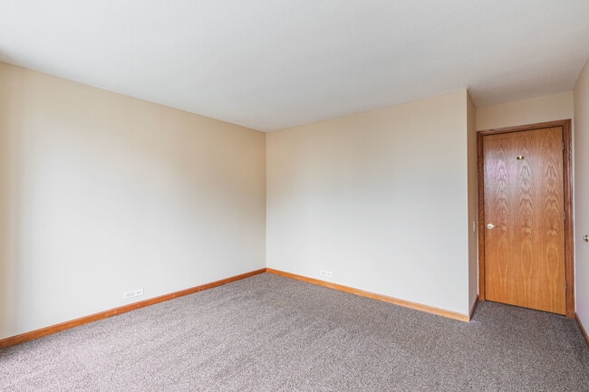 Building Photo - 405 N Wabash Ave