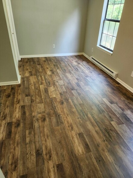 Building Photo - 177 S Cedar Acres
