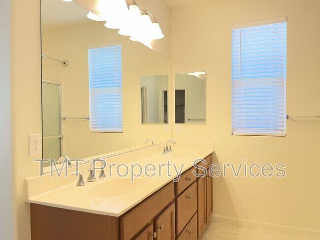 Building Photo - 10408 Siltstone Way