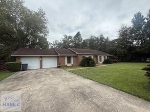 Building Photo - 619 Olmstead Dr