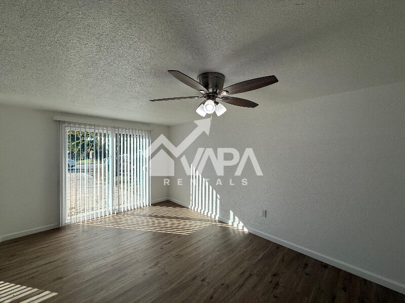 Building Photo - 143 Huxley Dr