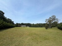 Building Photo - Move-In Ready 3-Bed, 2.5-Bath Home with a Beautiful Big Yard in Peaceful Jackson, NJ