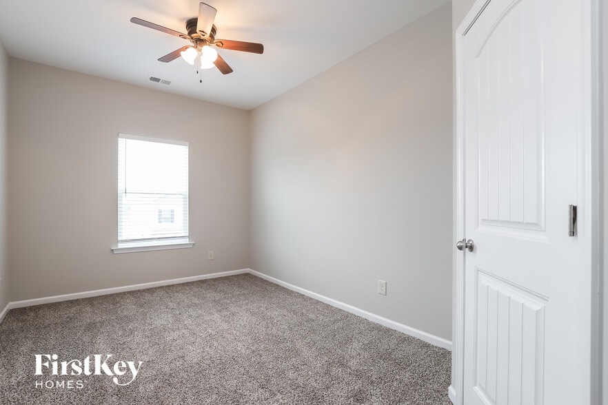 Building Photo - 129 Rainhill Station Dr