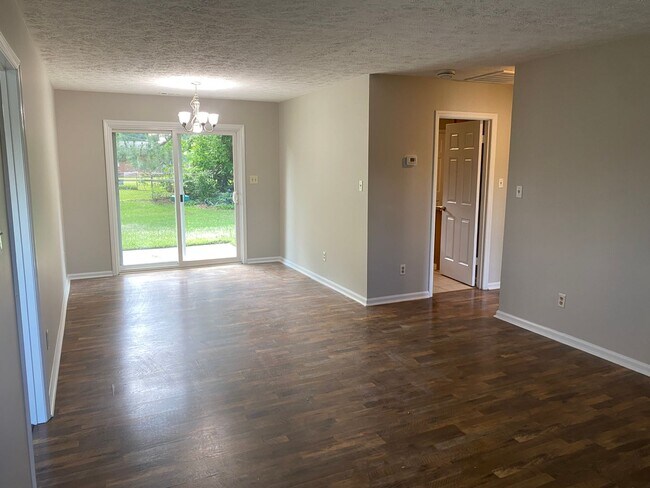 Building Photo - 6501-A Tannen Ct