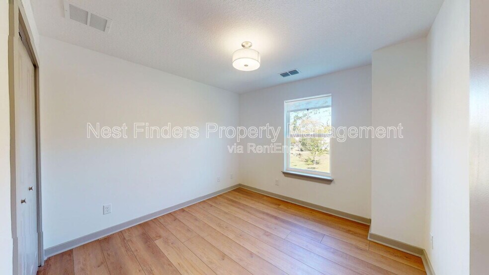 Building Photo - 966 Ingleside Ave