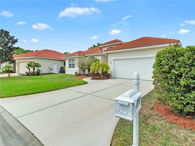 Building Photo - 8870 Huntington Pointe Dr
