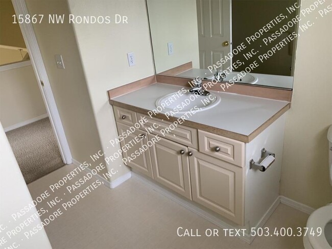 Building Photo - 15867 NW Rondos Dr