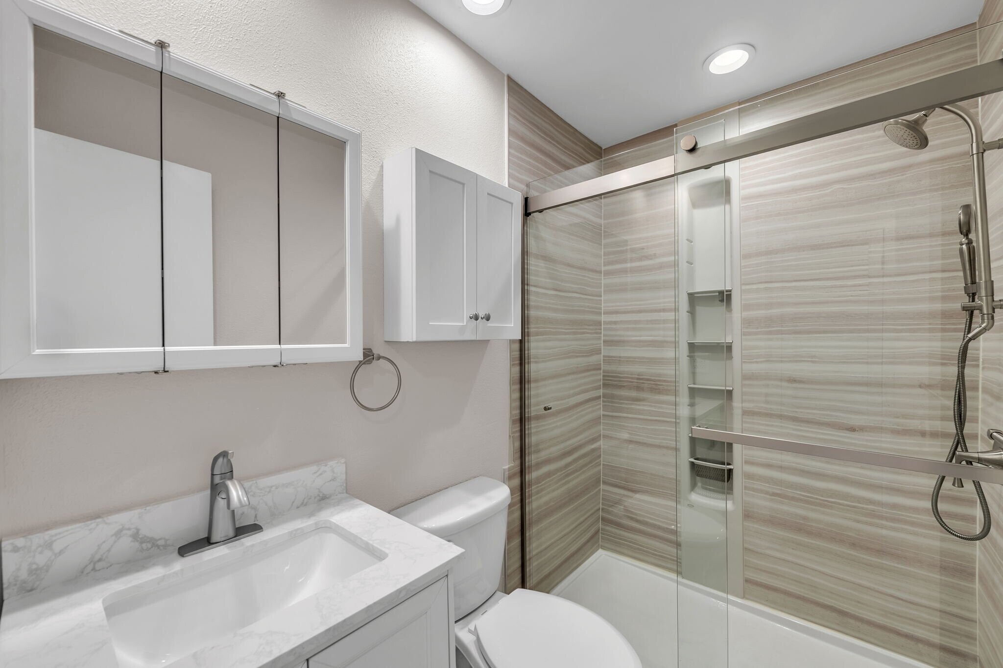 Building Photo - 405 Erle Crescent