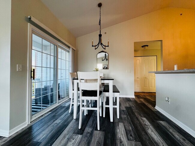 Building Photo - 128 Bertram Dr