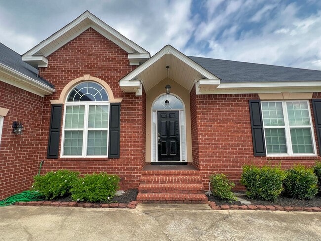Building Photo - 4858 Somerset Dr