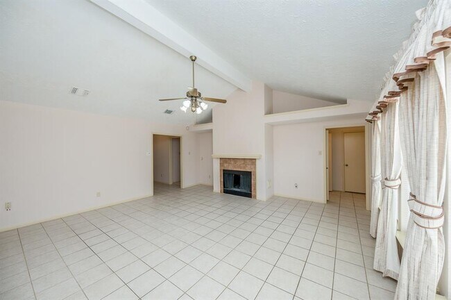 Building Photo - 13211 Rosstown Dr