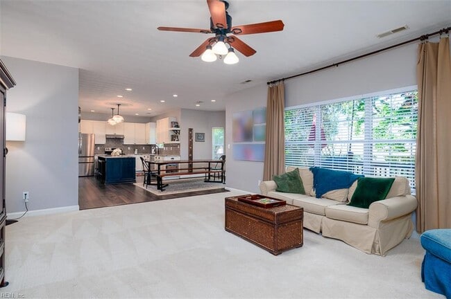 Building Photo - 1500 Ashburn Ct