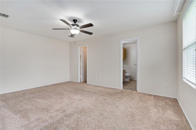 Building Photo - 208 Blazing Star Trail