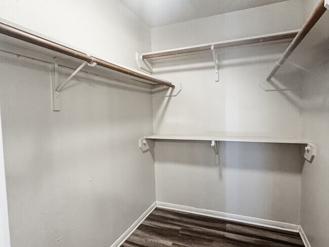 Building Photo - 31248 N Head Dr
