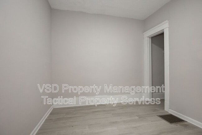 Building Photo - 9911 Olivet Ave