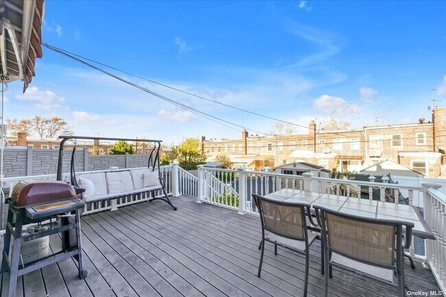 Building Photo - 70-21-70174 174th St