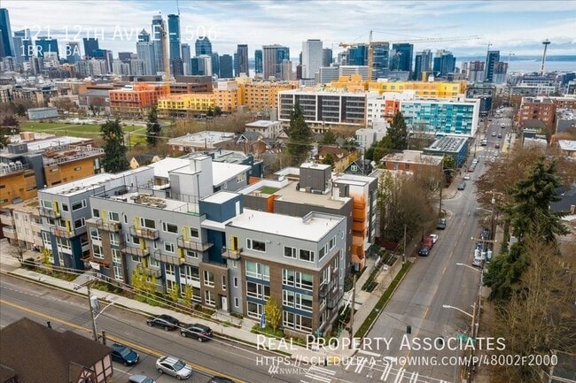 Building Photo - 121 12th Ave E