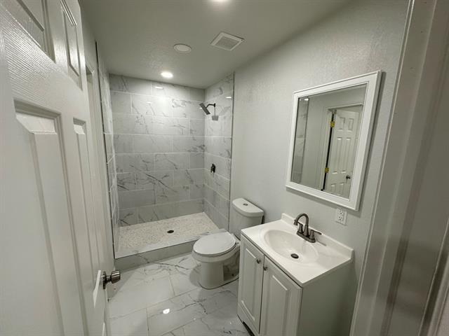 Building Photo - 195 Private Rd 2386