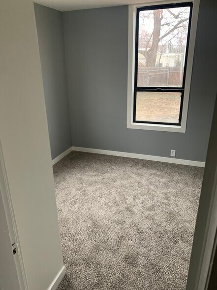 Bedroom 1 - 802 N 8th Ave