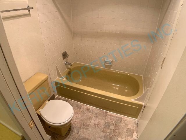 Building Photo - 3031 NE Juniper Ave