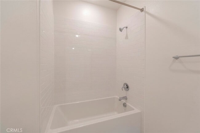 Building Photo - 121 Baluster