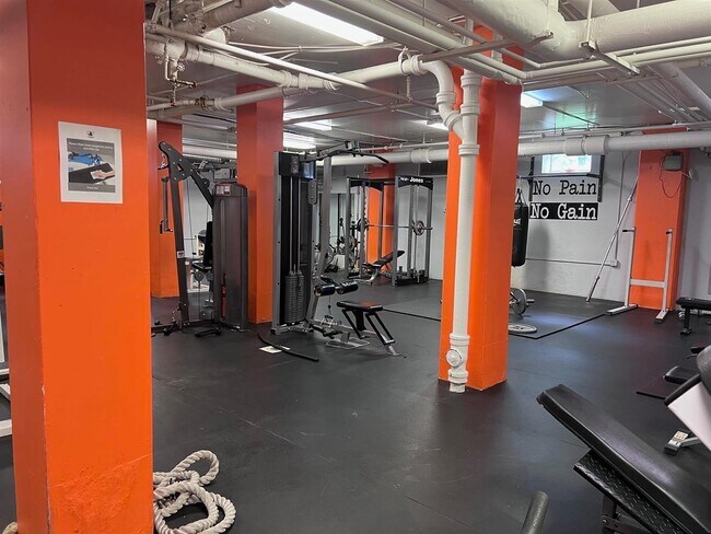 Building Photo - 10 Huron Ave