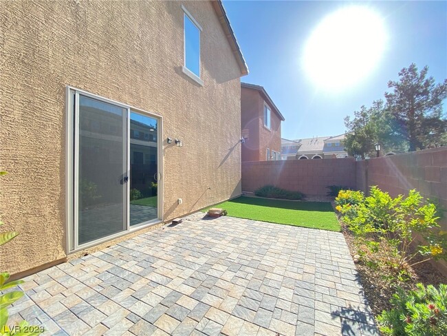 Building Photo - 6142 Carter Caves Ave
