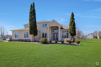 Building Photo - 2655 Molitor Rd