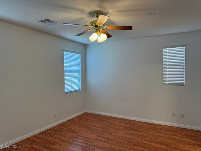 Building Photo - 946 Monte Etna Ave