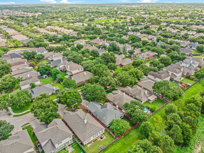 Building Photo - 17935 Rose Hill Park Ln