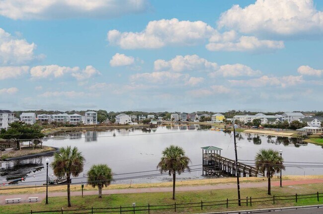 Building Photo - 600 Carolina Beach Ave S