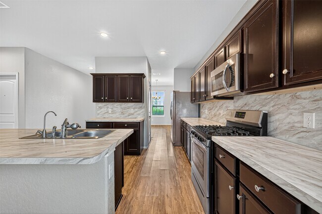 Building Photo - 6023 Briarstone Bay Dr