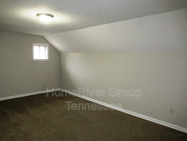 Building Photo - 3255 Covington Pike