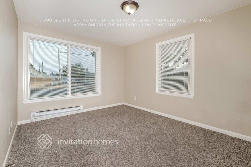 Building Photo - 3216 S 72nd St