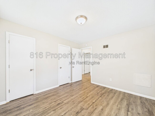 Building Photo - 8034 Campbell St
