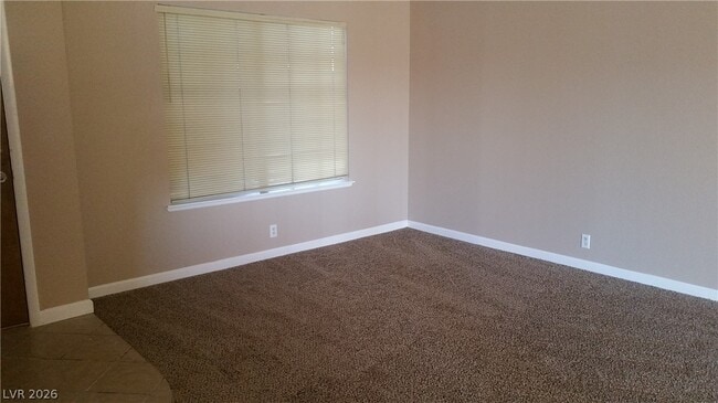 Building Photo - 1745 Mt Hood St