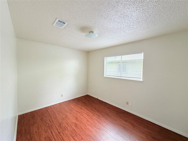 Building Photo - 5206 Village Trail