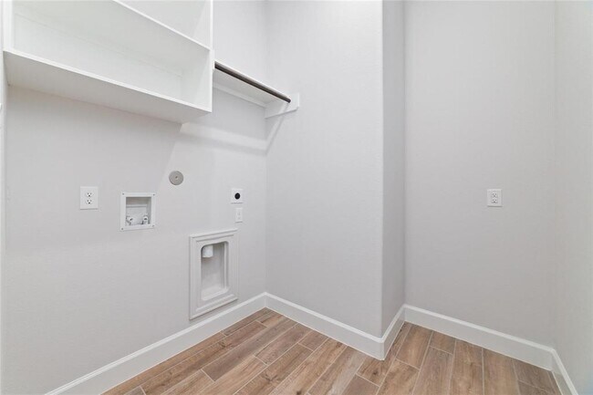 Building Photo - 624 Cape Capri Dr