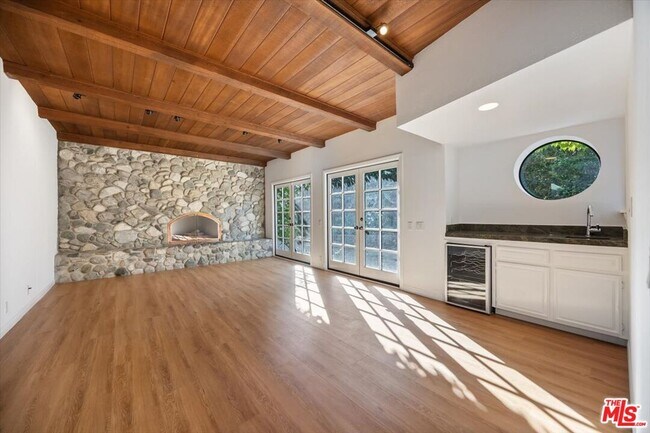 Building Photo - 3630 Roberts View Pl