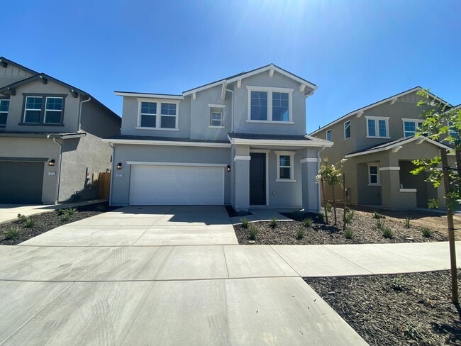 Primary Photo - Spacious 4-Bedroom New Build in Prime Nort...
