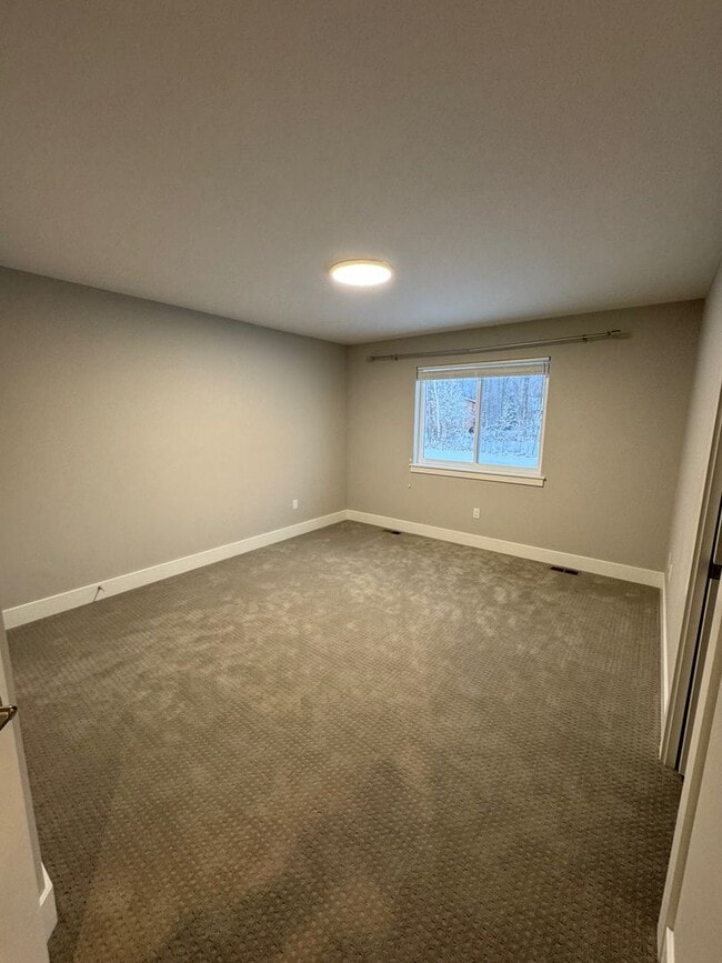 Building Photo - Beautiful 4 Bedroom Home in Desirable Wasilla Neighborhood!