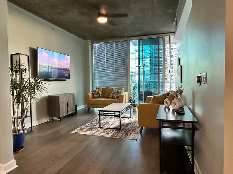 Building Photo - 400 W Peachtree St NW