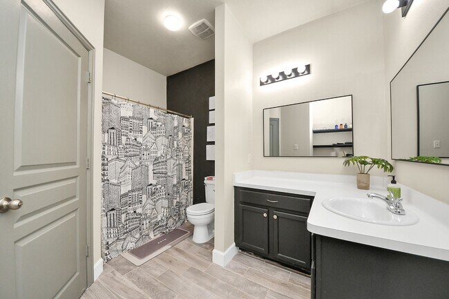 Building Photo - 18410 Avanta Cove Dr