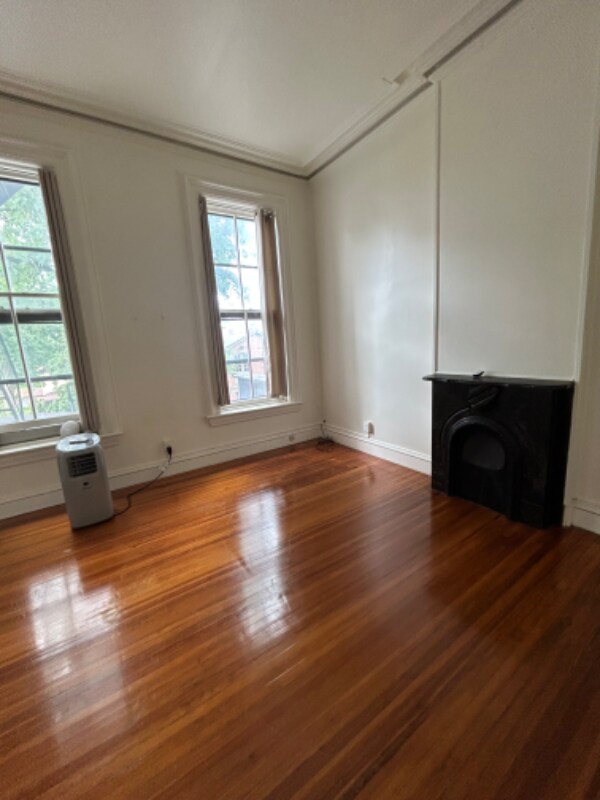 Building Photo - 111 Union St