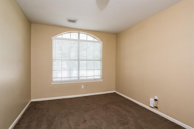 Building Photo - 16311 Pinion Ct
